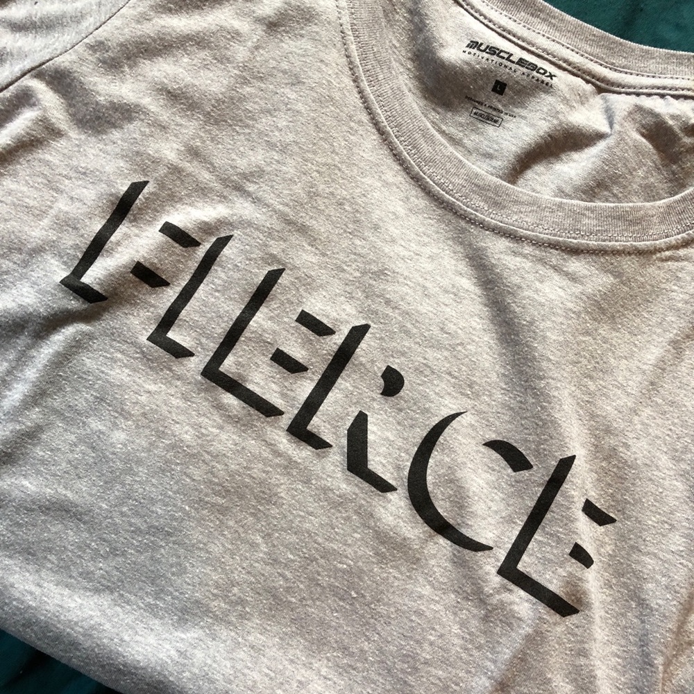 workout shirt
